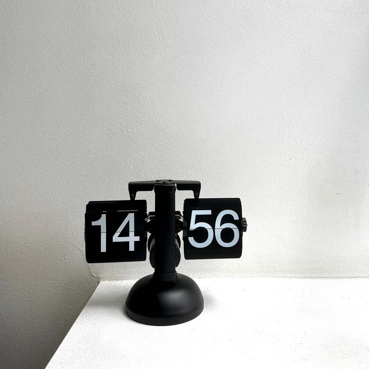 24H Flip Clock Black