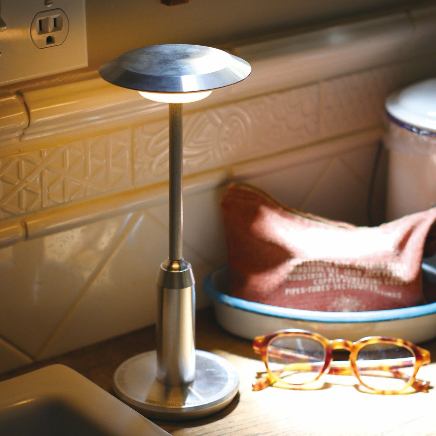 Portable Street Lamp